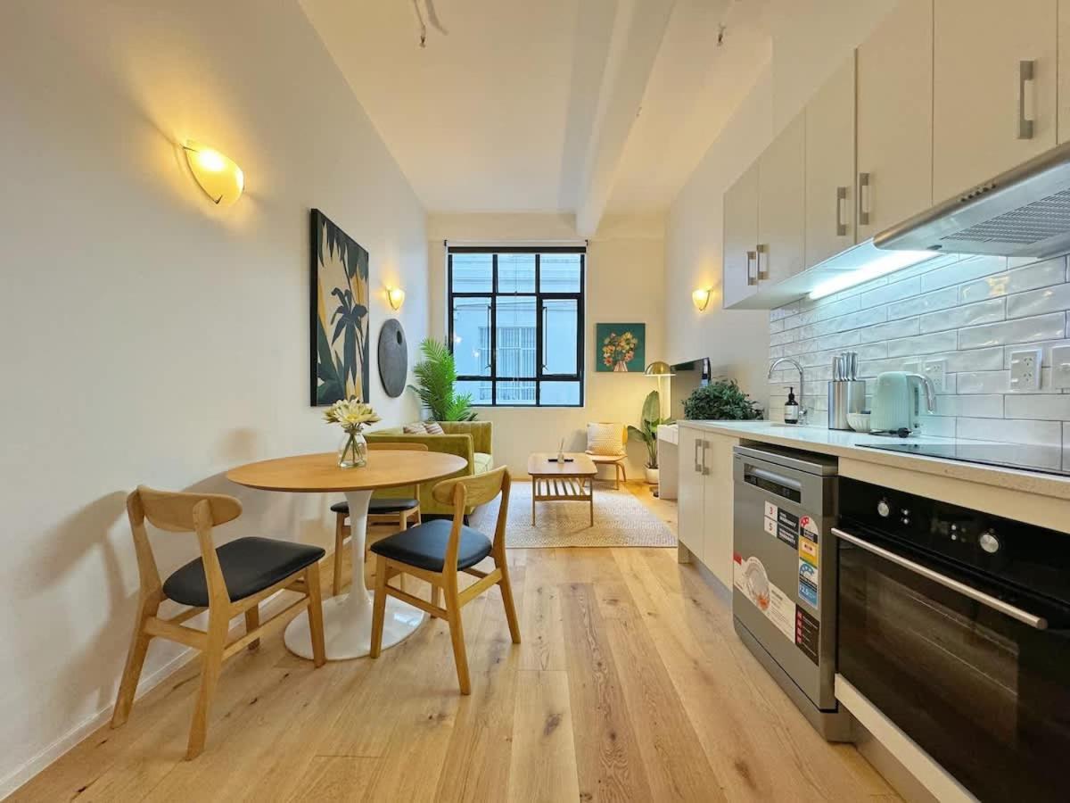Delightful Encounter - 1b On Centre Queen Street Apartment