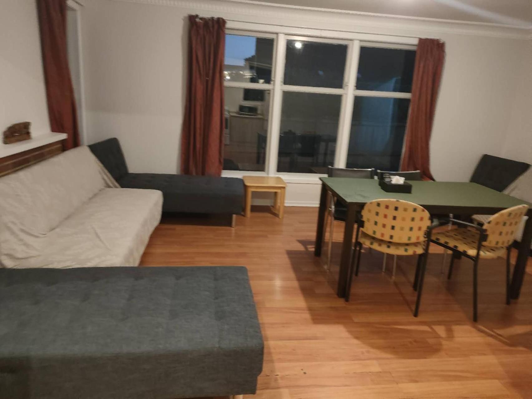 3 Bedroom House A, 30 Laurel St, Mt Albert, Holiday home *