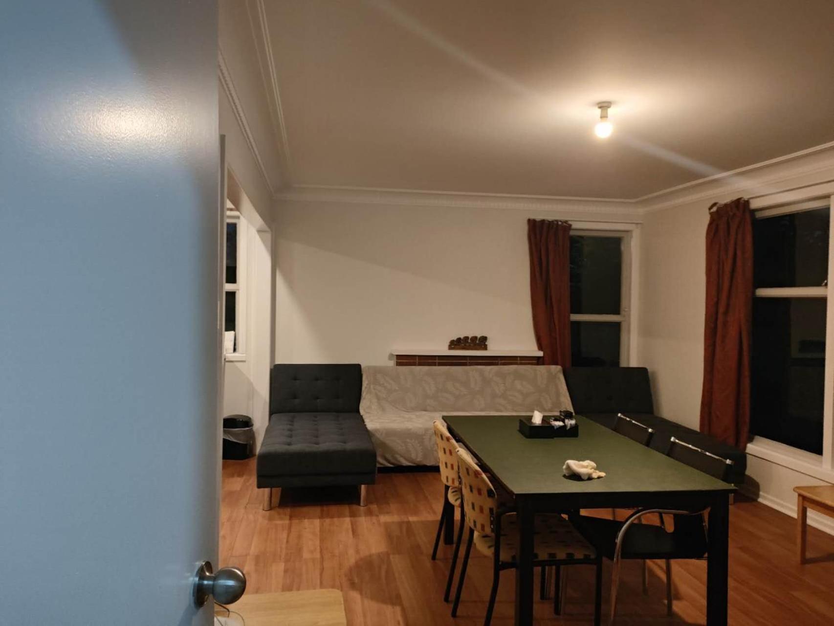 3 Bedroom House A, 30 Laurel St, Mt Albert, Holiday home Auckland