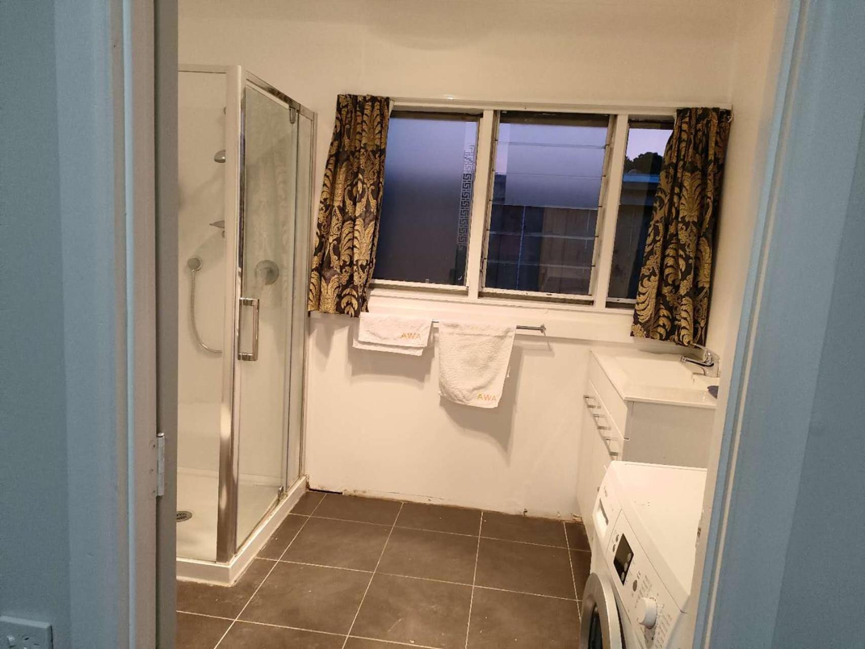 3 Bedroom Small Garden Chalet B, 30 Laurel St, Mt Albert,