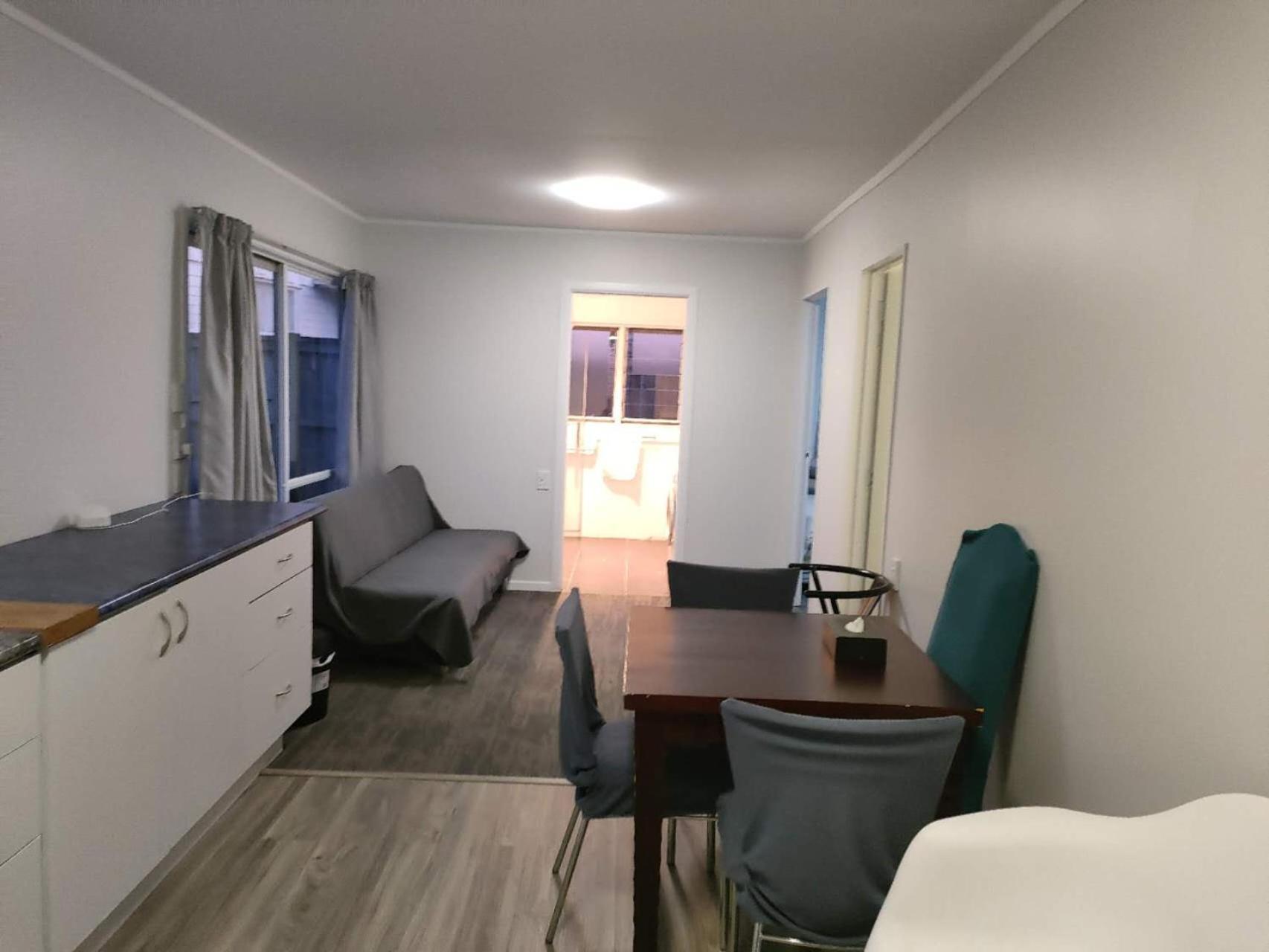 Holiday home 3 Bedroom Small Garden Chalet B, 30 Laurel St, Mt Albert, Auckland