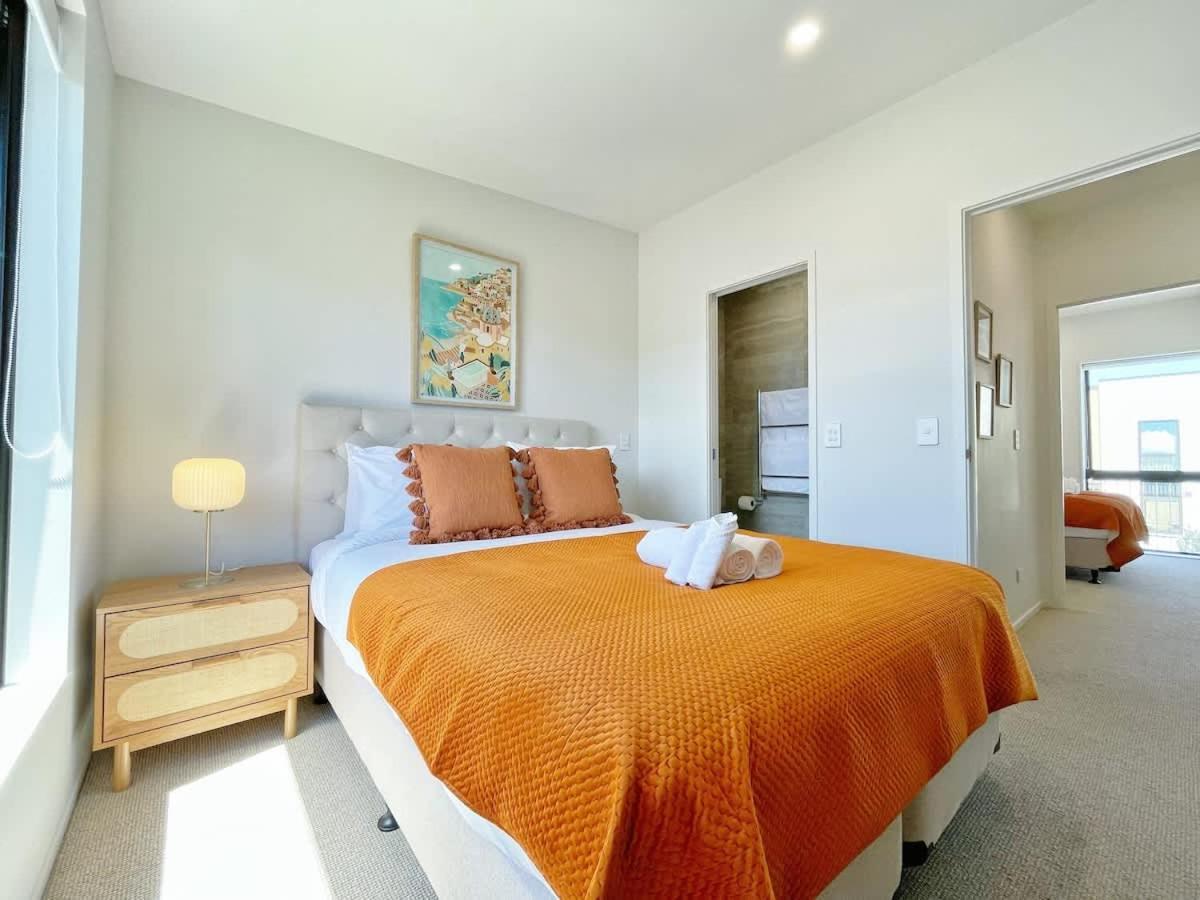 Serenity 2br Townhouse Vs Ac Backyard & Parking Holiday home Auckland