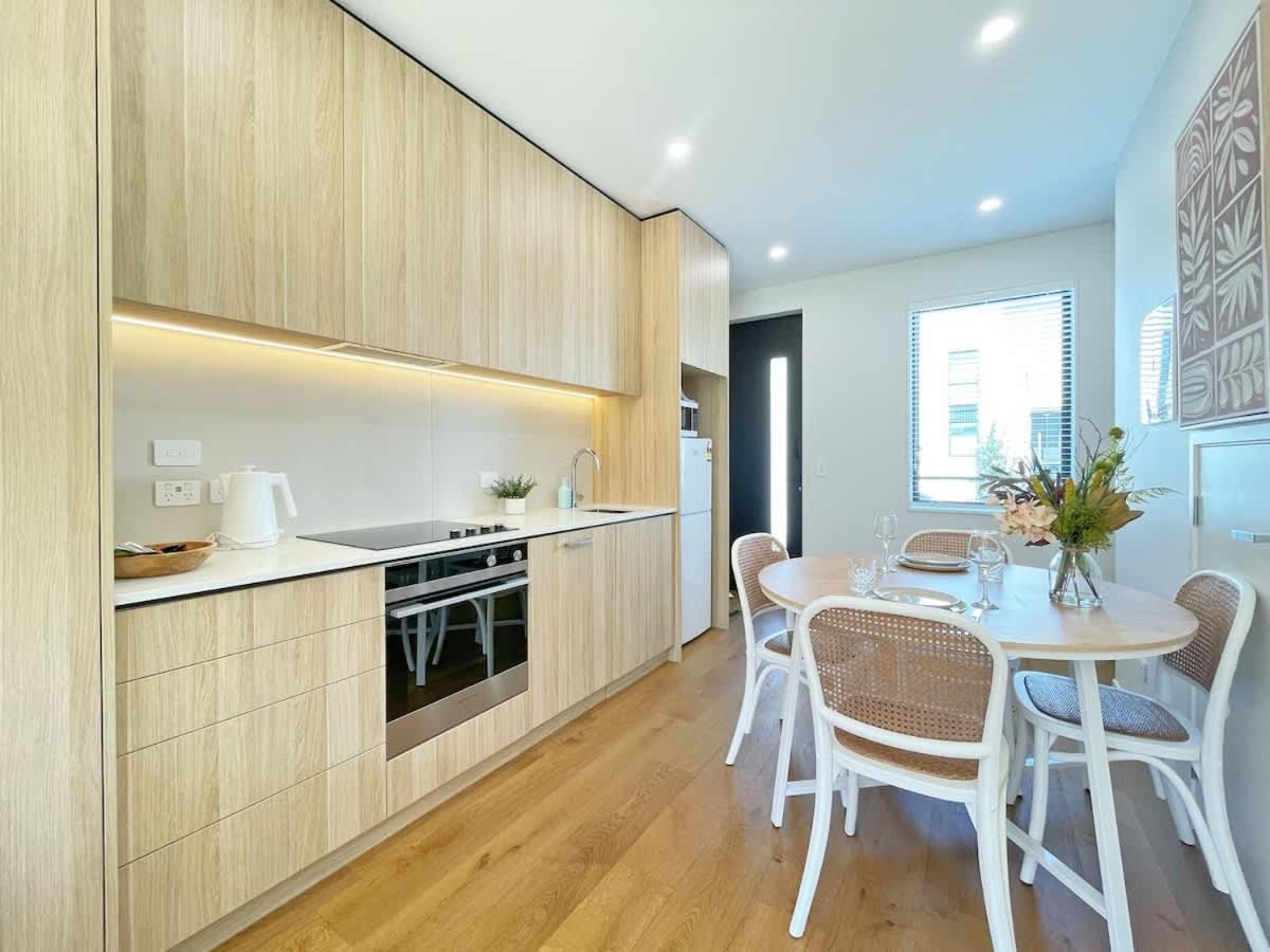 Serenity 2br Townhouse Vs Ac Backyard & Parking Holiday home *