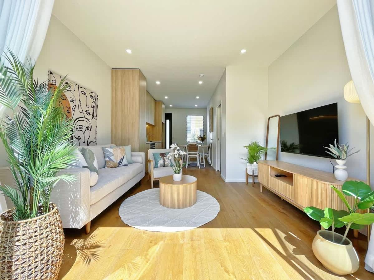 Serenity 2br Townhouse Vs Ac Backyard & Parking Auckland
