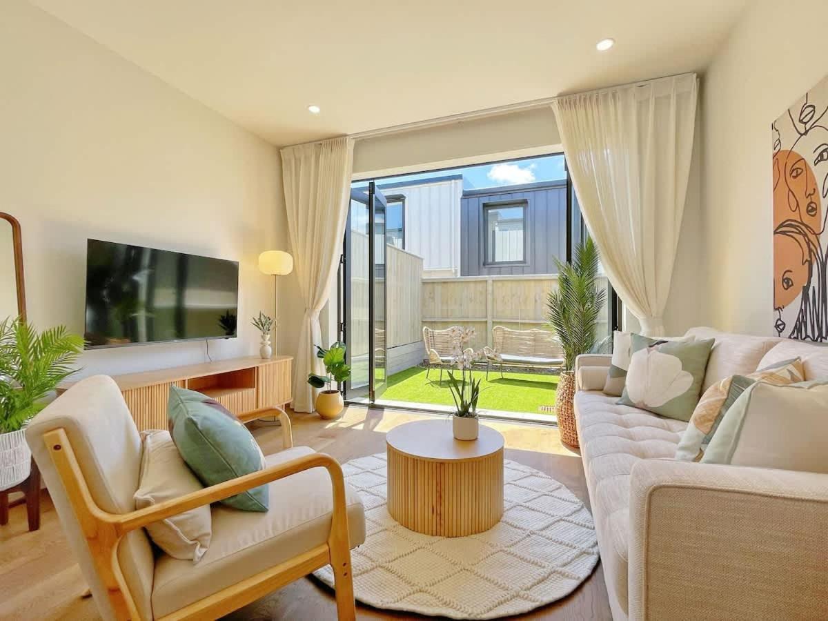 Holiday home Serenity 2br Townhouse Vs Ac Backyard & Parking