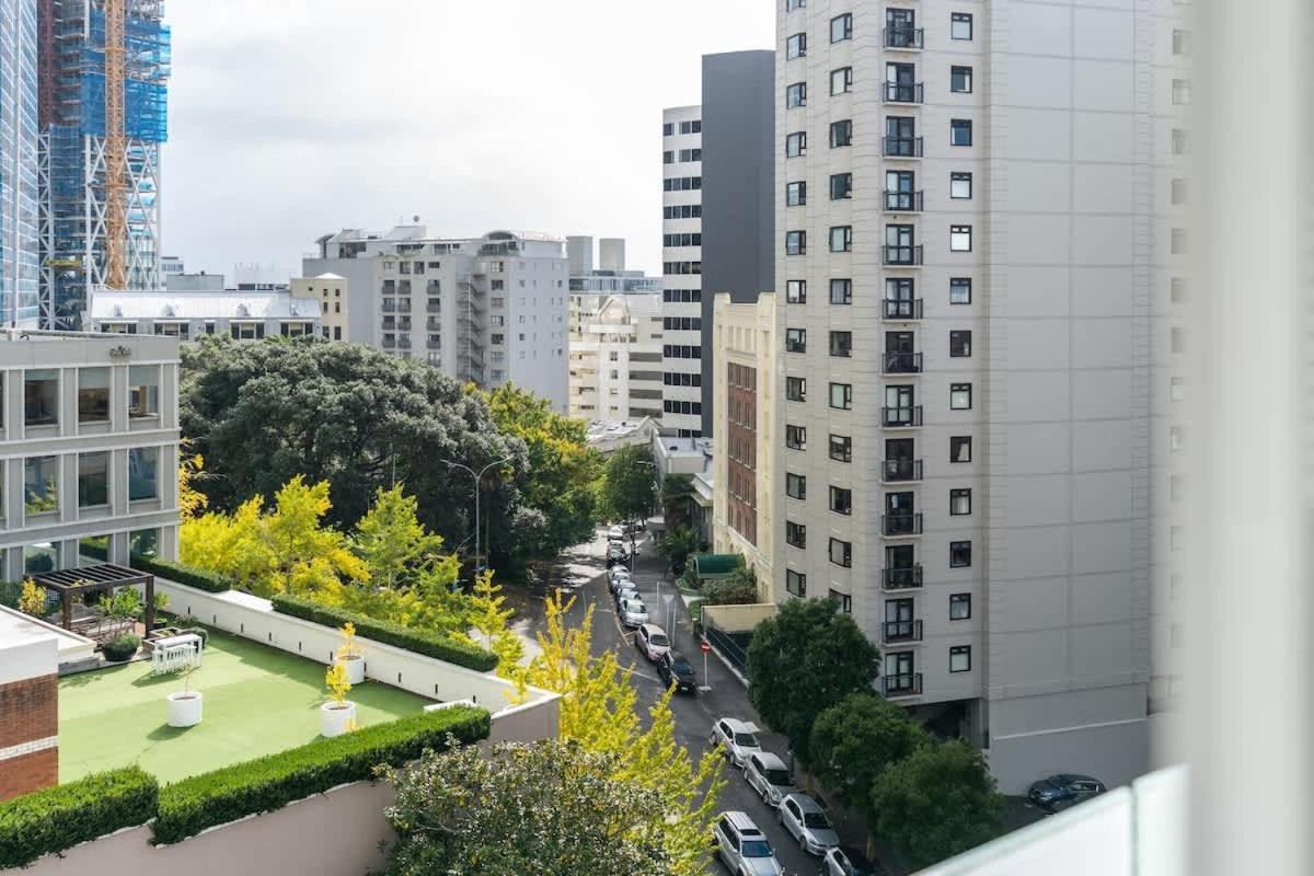 Tasteful Luxury Modern 2br With Aircon In The Next To Park Apartment Auckland
