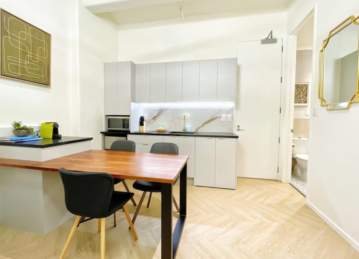 Stylish Chic Stunning 1br Gem In The Heart Of Queen St Apartment Auckland