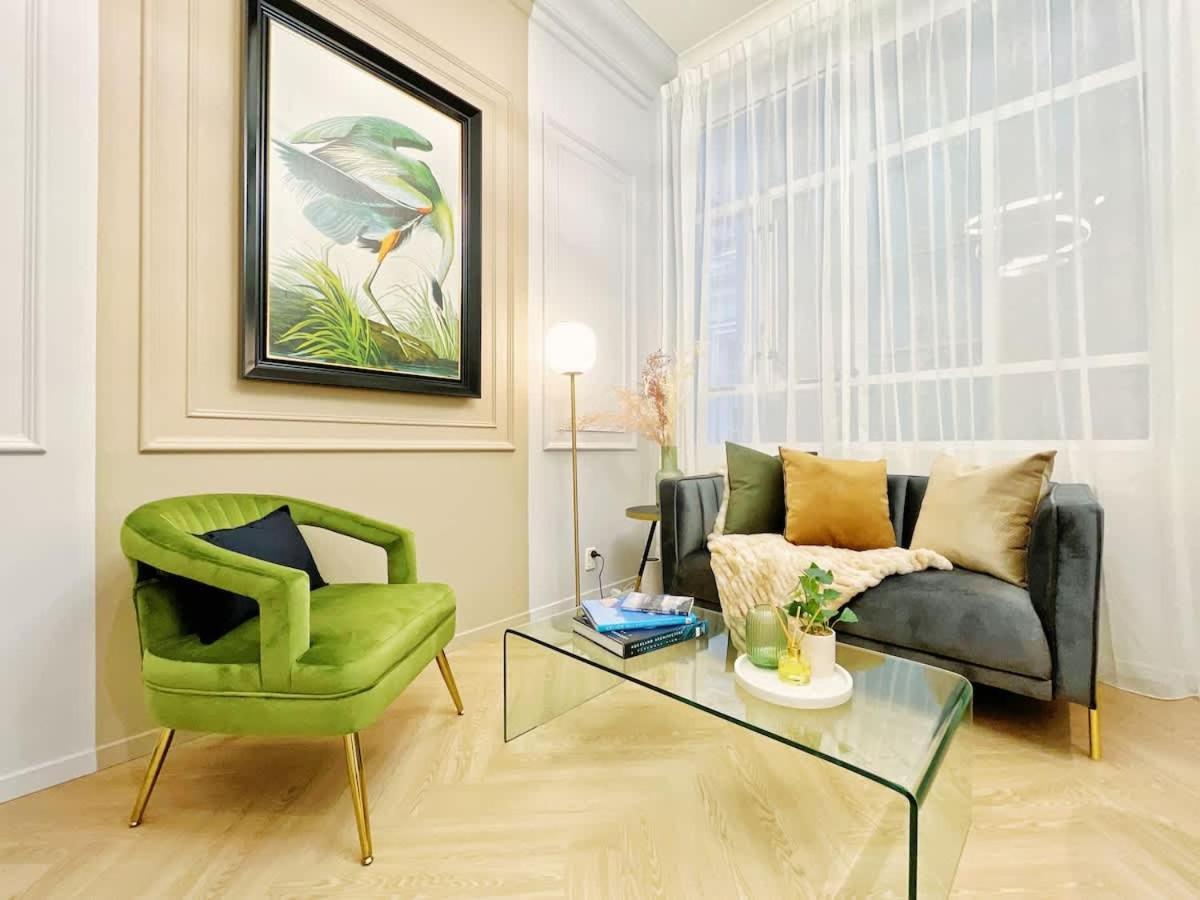 Stylish Chic Stunning 1br Gem In The Heart Of Queen St Apartment Auckland