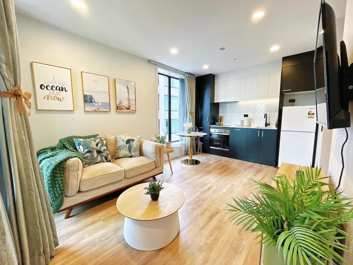 Stylish Cozy Nearby Skytower-pool Gym Sauna Apartment *