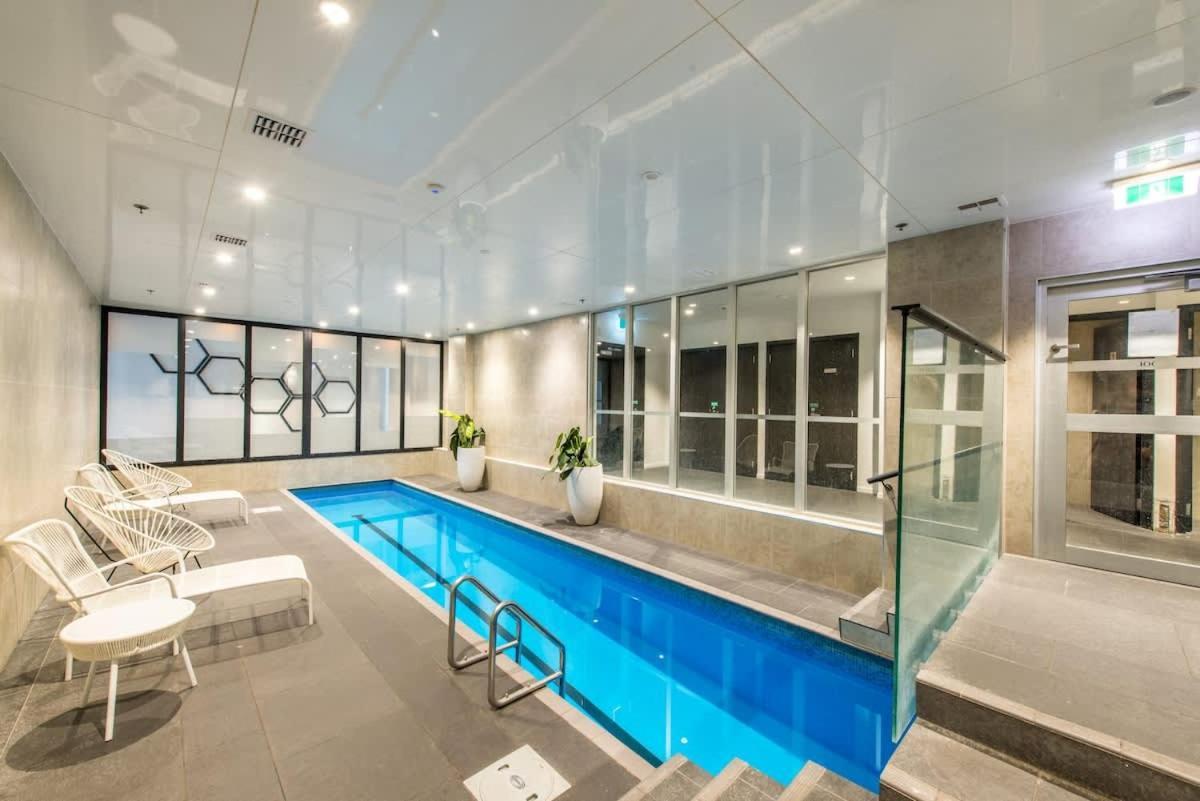 Apartment The Heart Of Living With Incredible & Skytower View Nearby Queen St