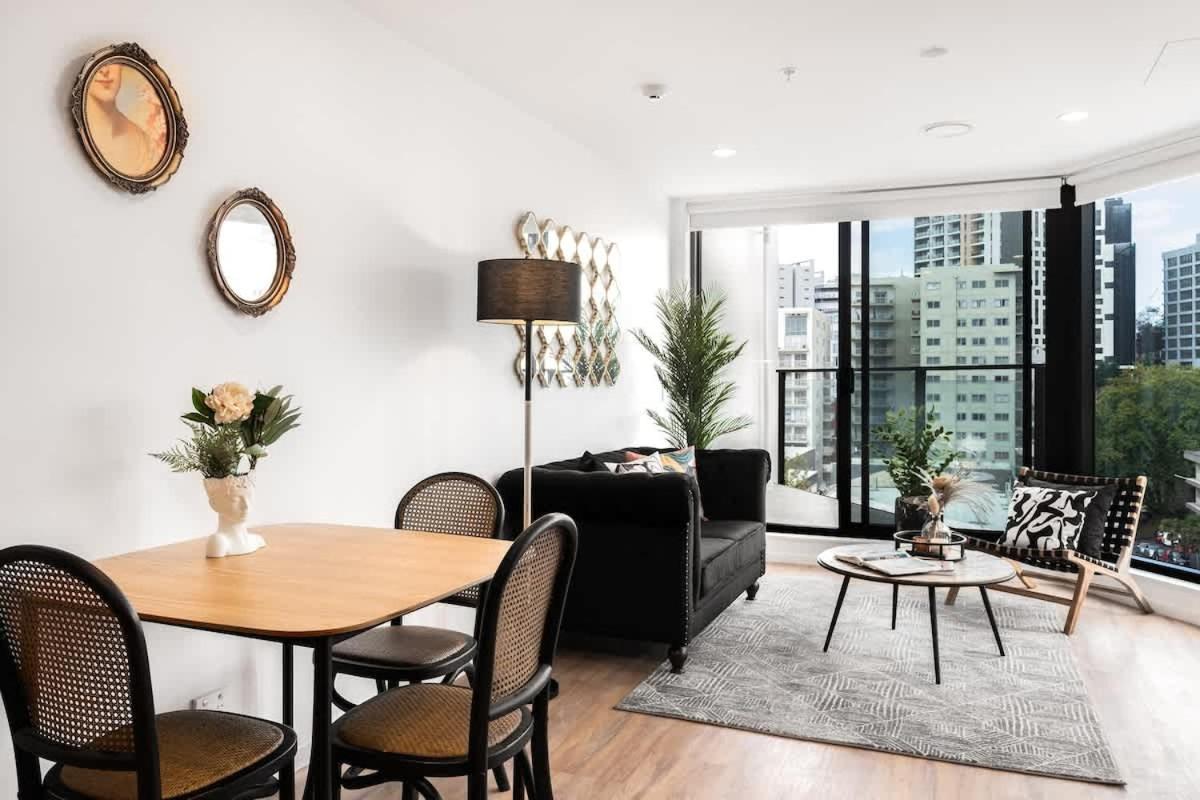 Luxury Design Parkside Living In Cbd Vs Aircon *
