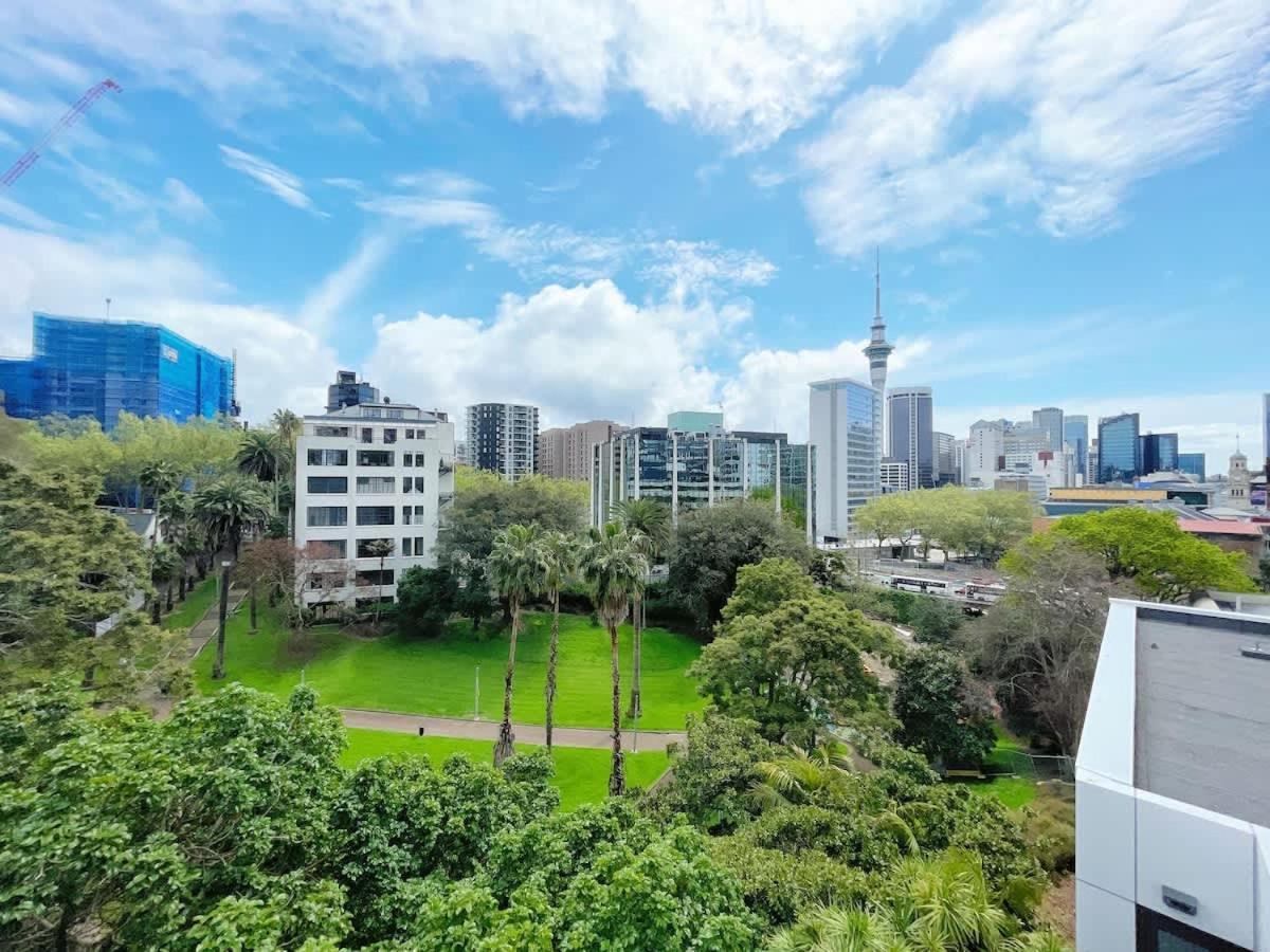 Relaxing & Cosy Get Away In Cbd Parkside - Pool & Gym Apartment Auckland