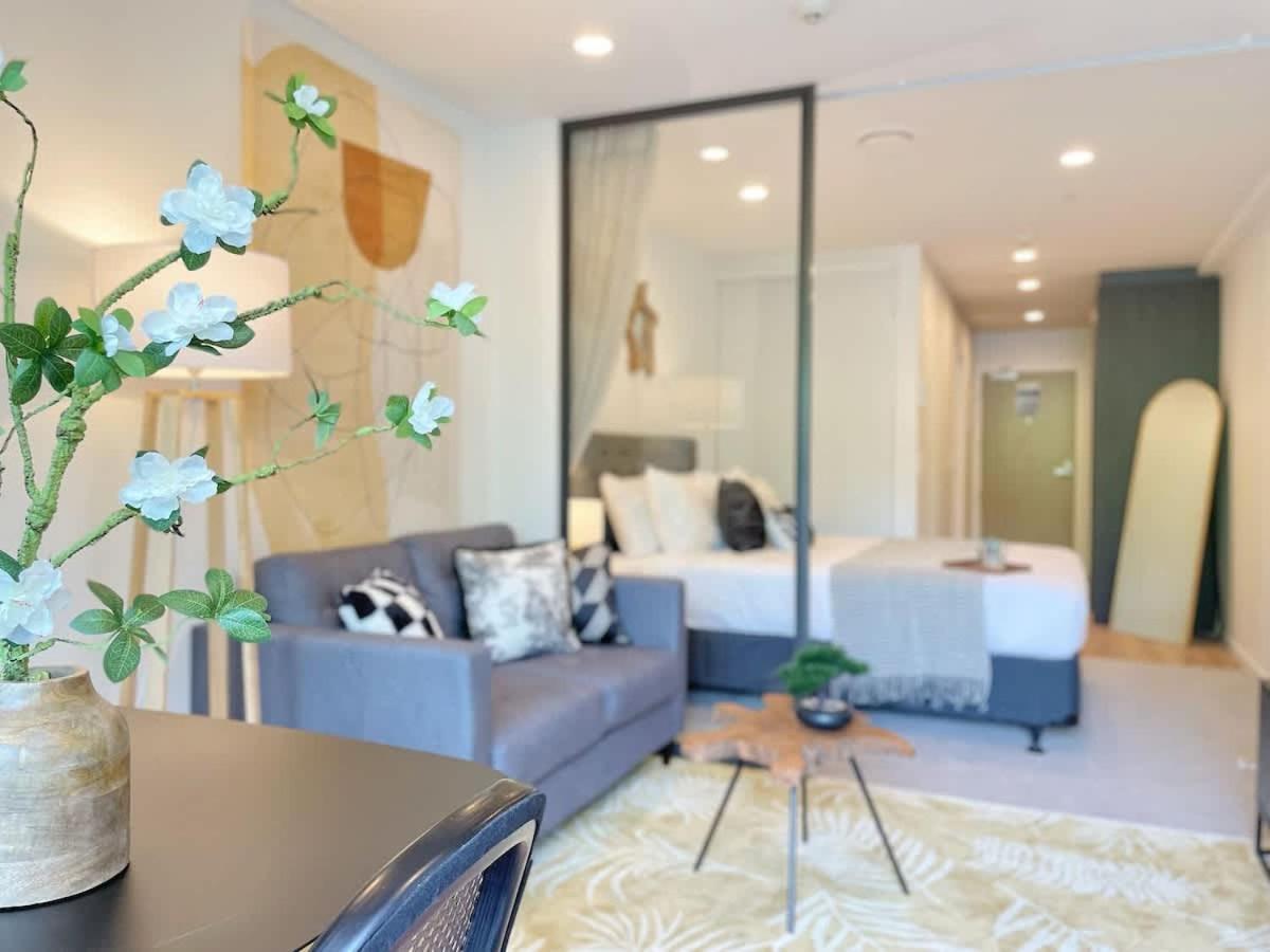 Relaxing & Cosy Get Away In Cbd Parkside - Pool & Gym Auckland
