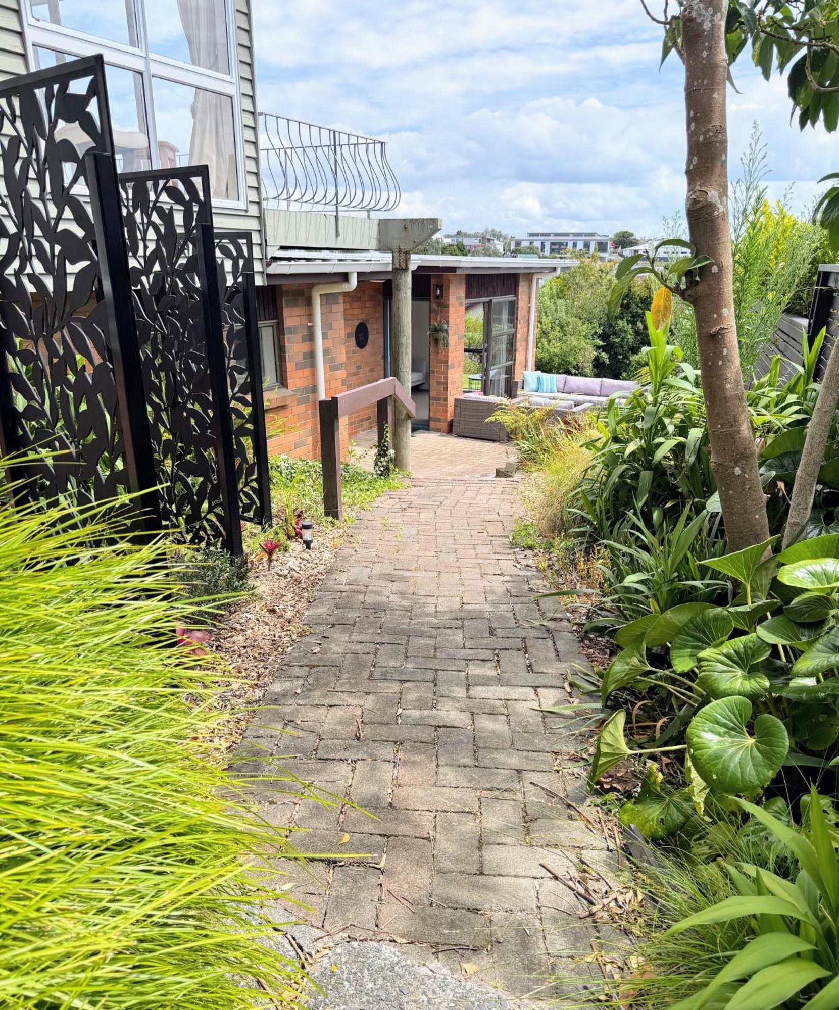 Holiday home Coastal Garden Family Hideaway *