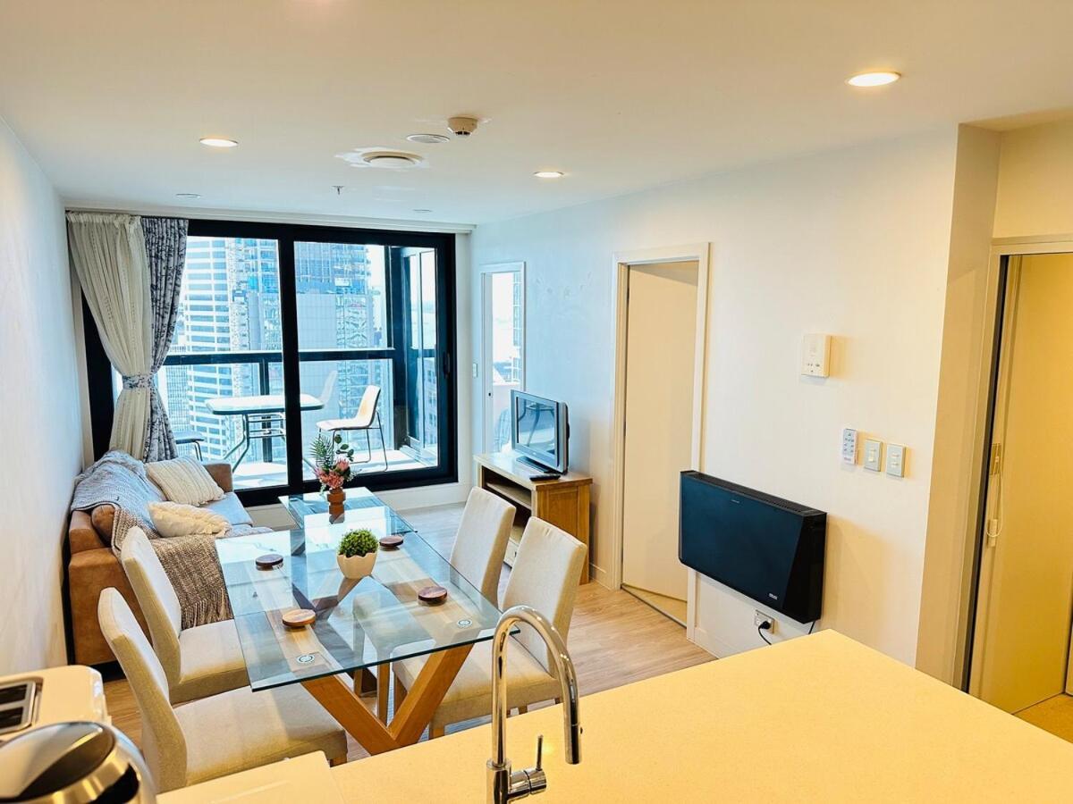 Spacious Magnificent Sea Views Front Of Sky Tower *