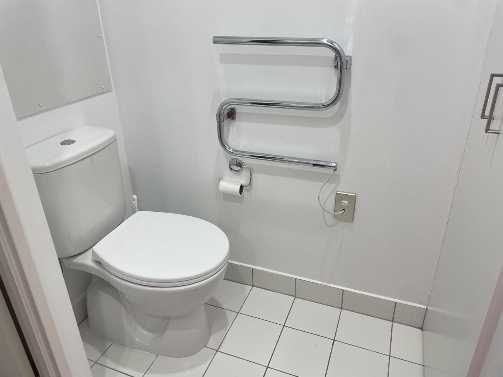Aura B Two Bedrooms, 1 Living Wi-fi Skytower And Street View, Balcony , Easy Parking Apartment