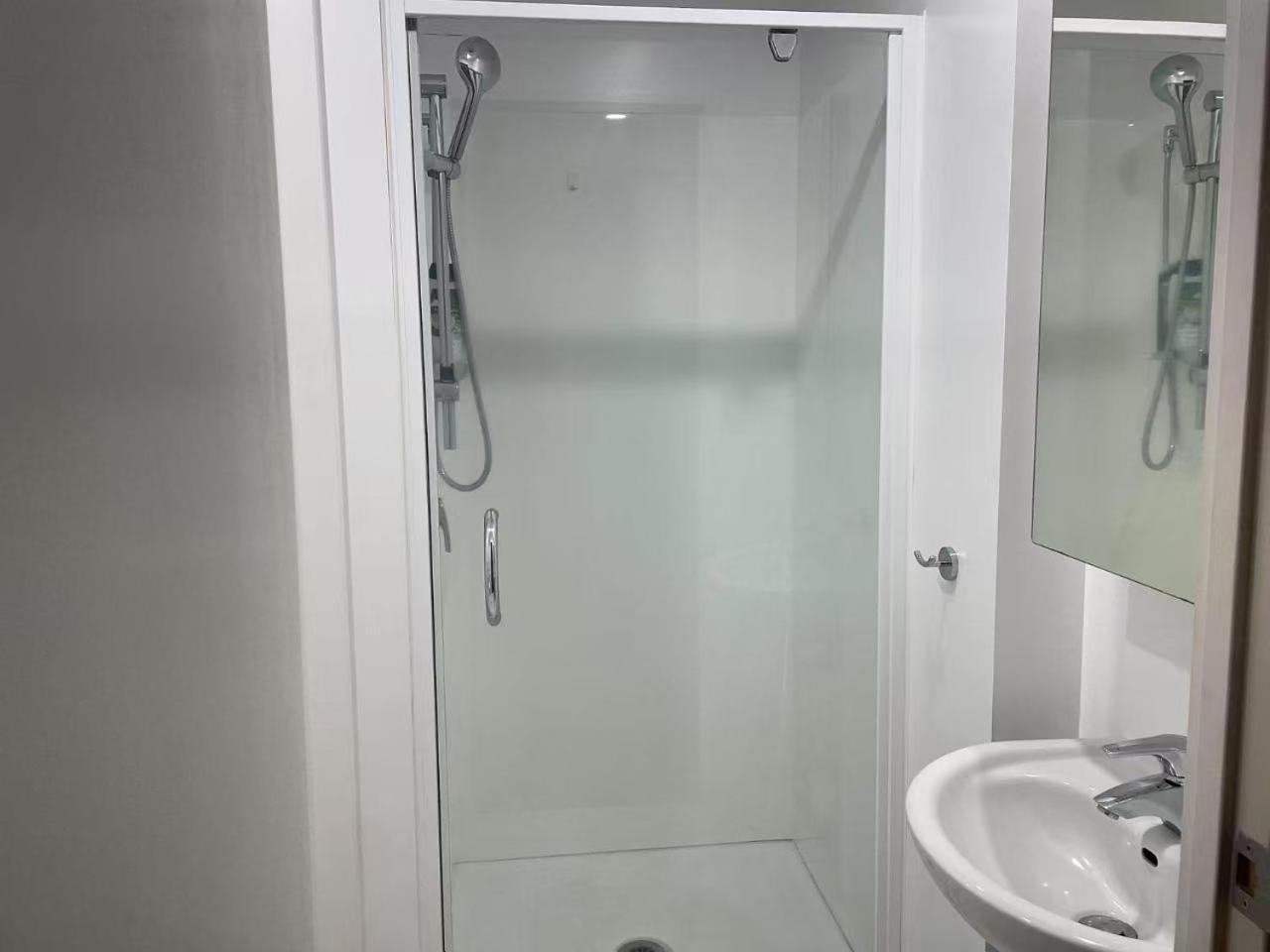 Apartment Aura C Two Bedrooms 1living Wifi Balcony Goodview Easy Parking Auckland