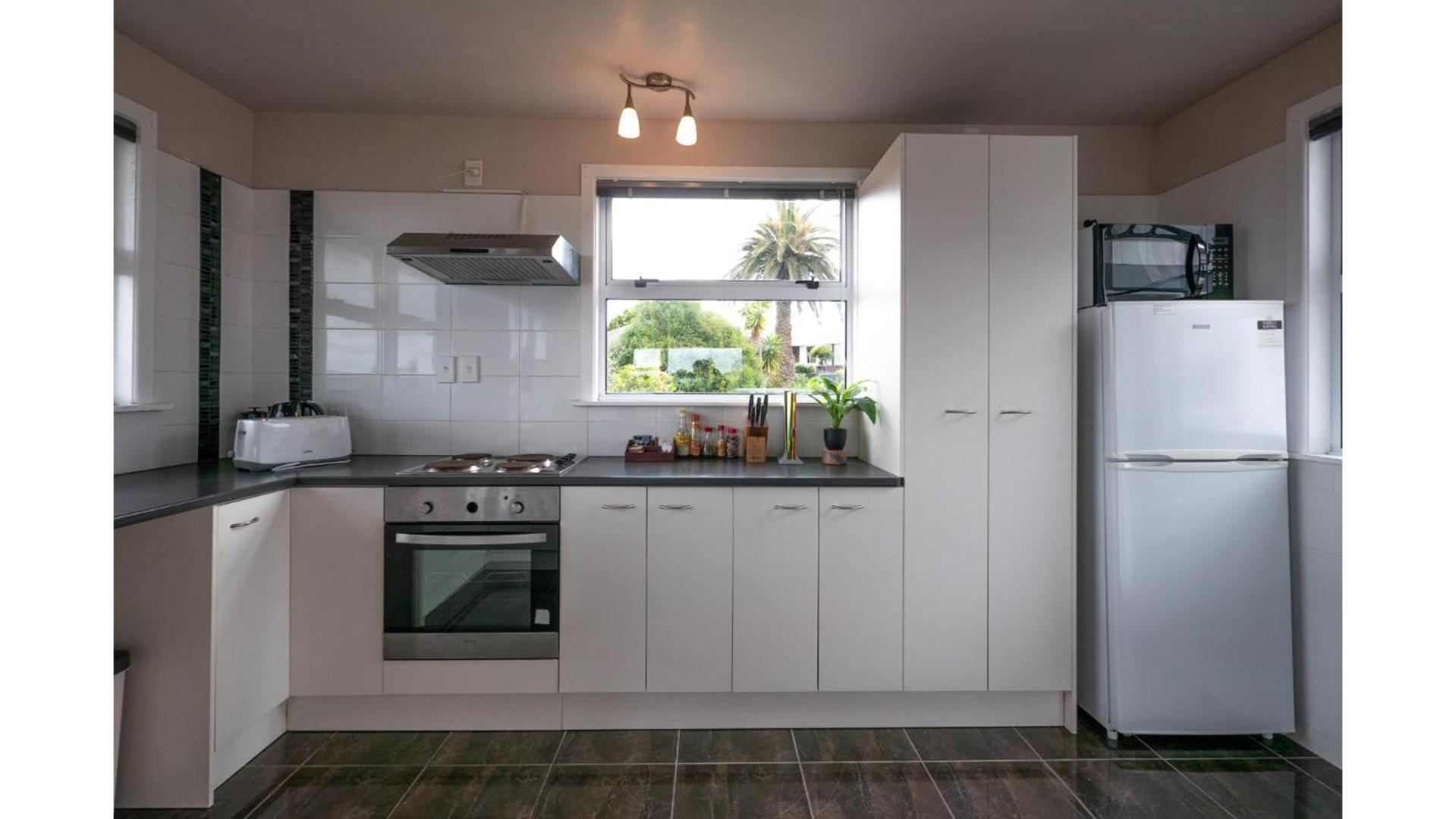 Holiday home 3-bedroom 2-bathroom Bright & Sunny Family Auckland