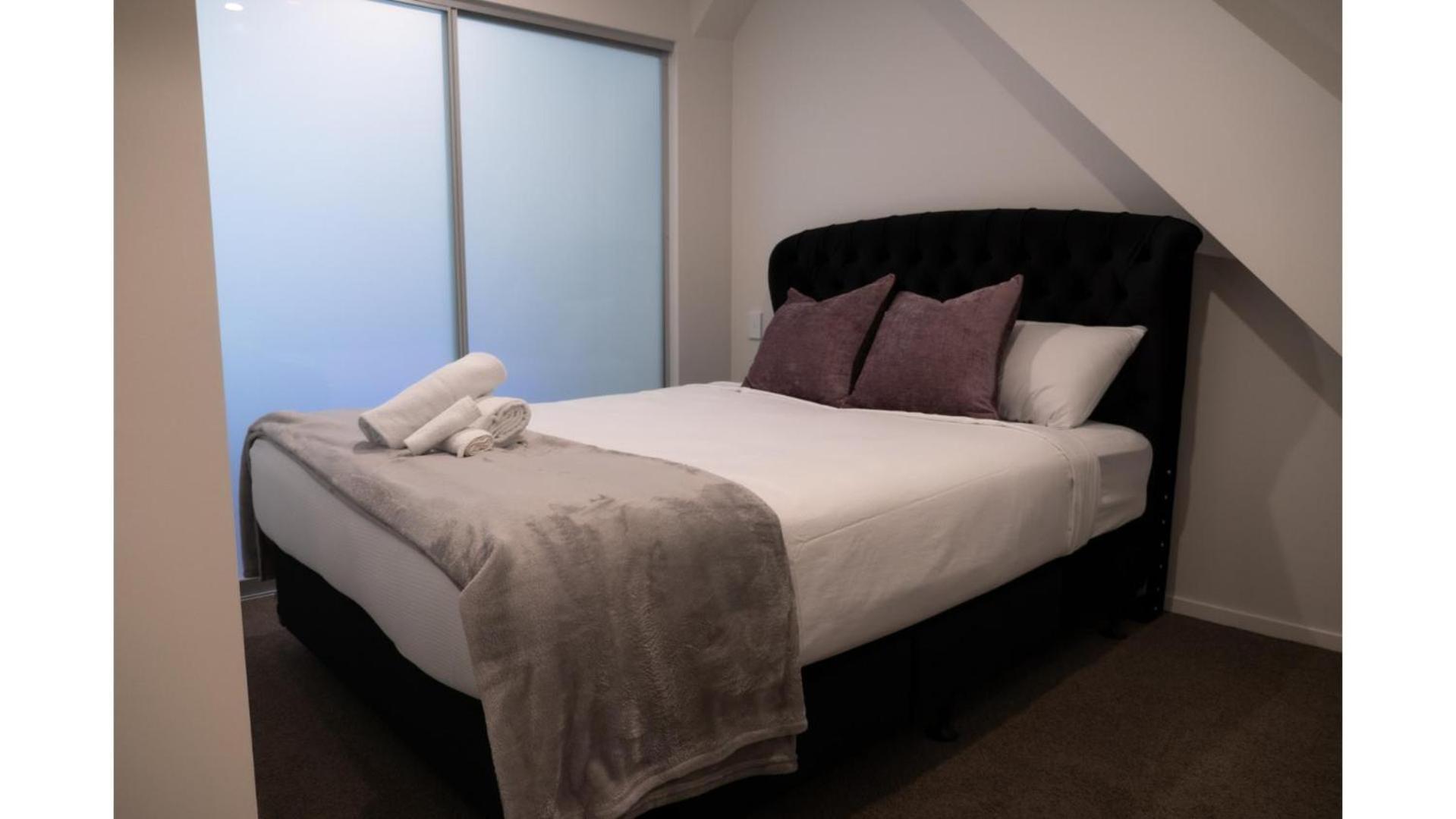 Class And Comfort Right The The Heart Of Parnell * Auckland