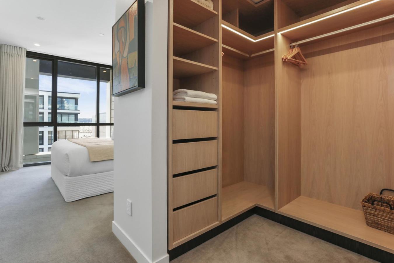 Apartment Luxury Living In Wynyard Quarter Auckland