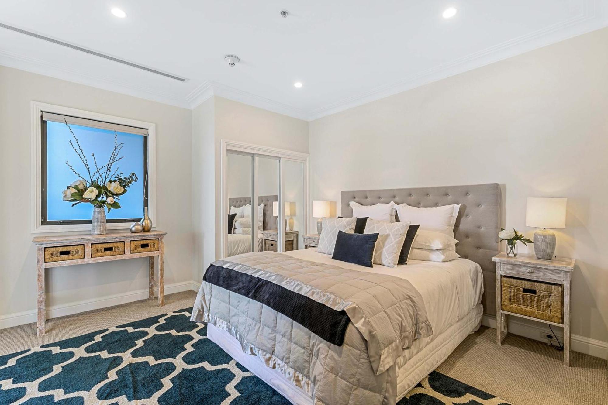 Heritage Penthouse In Cbd * Auckland