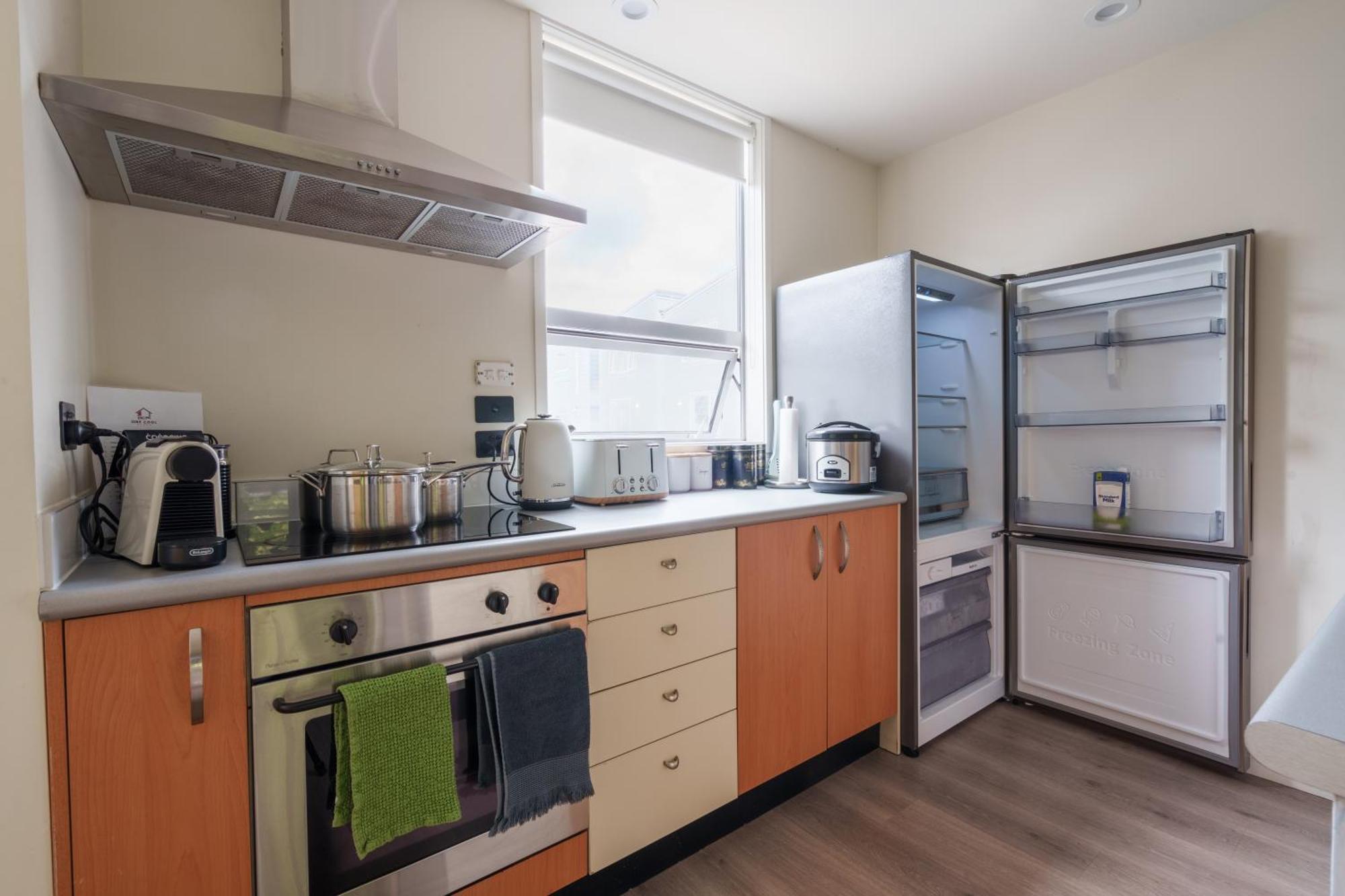 Escape Modern With Pool Apartamento