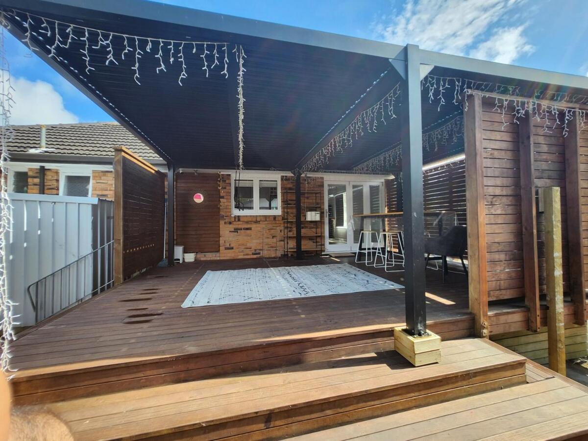 Experience Comfort In Our 3-bedroom Family * Auckland