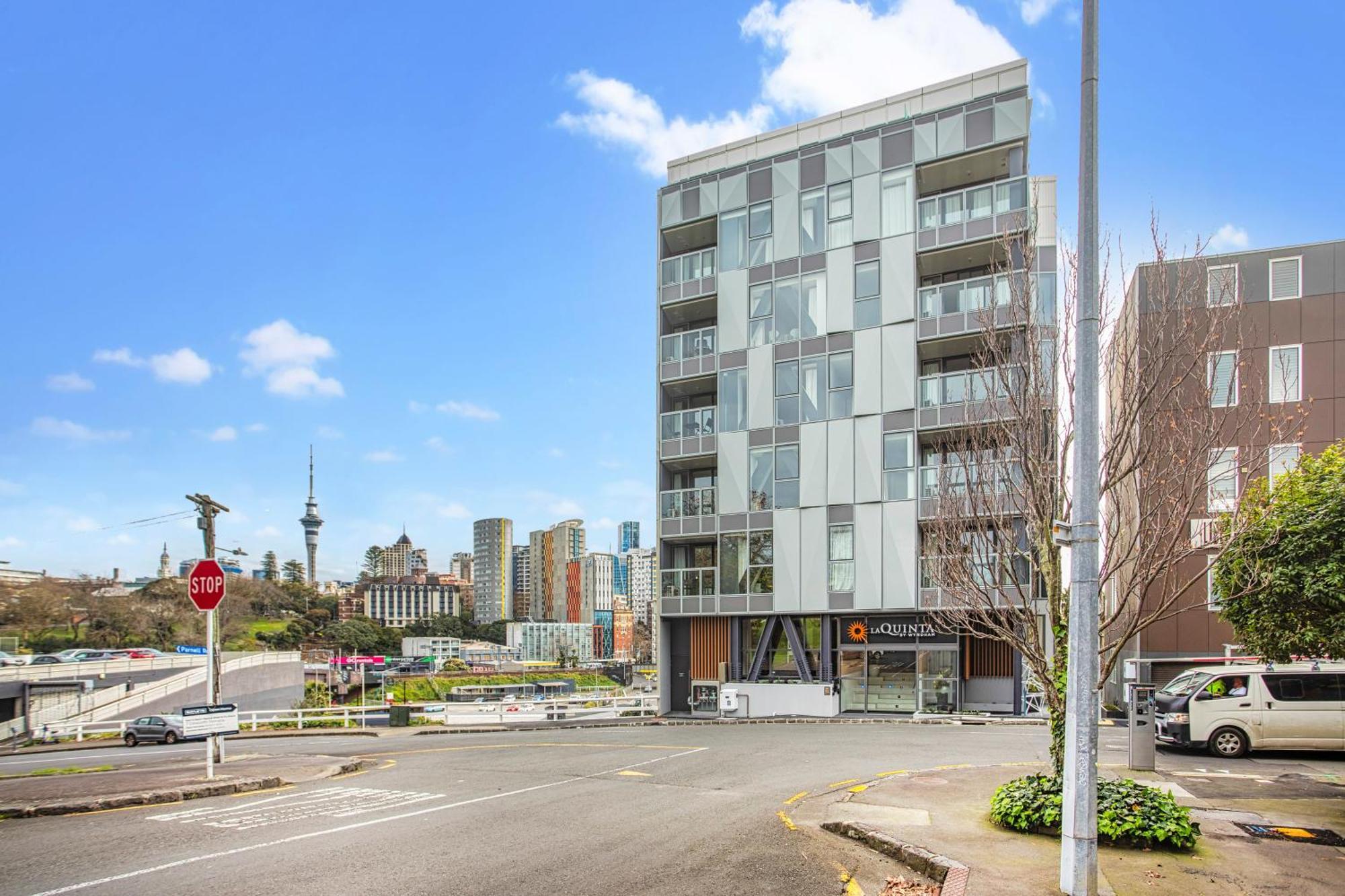 Parnell Haven With Parking, Aircon & Gym
