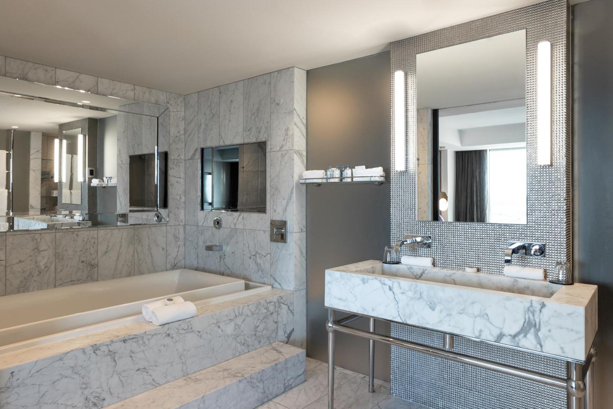 Hotel The Grand By Skycity