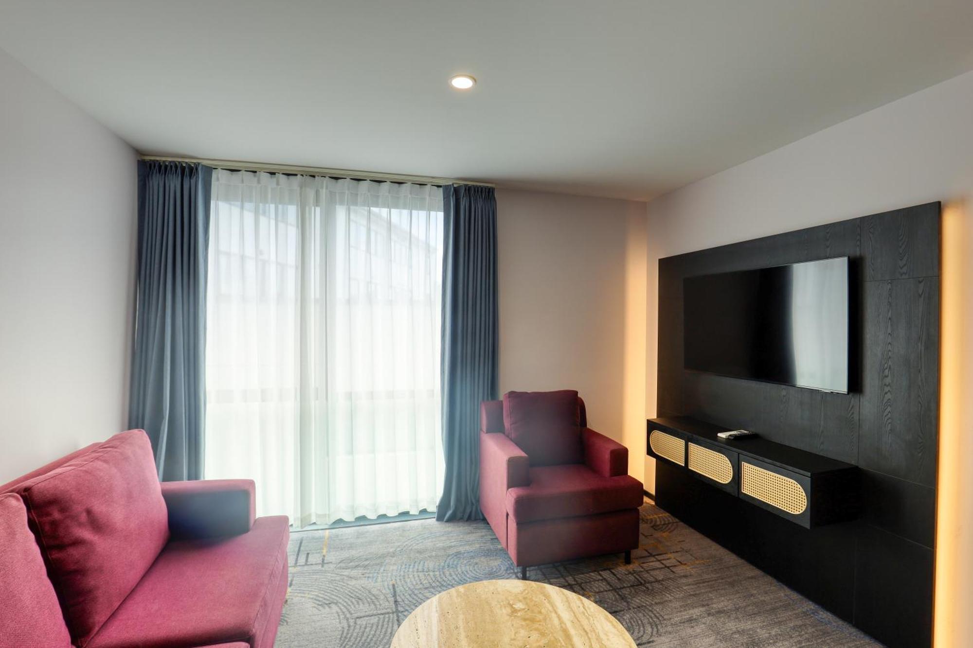 Marsden Albany Hotel