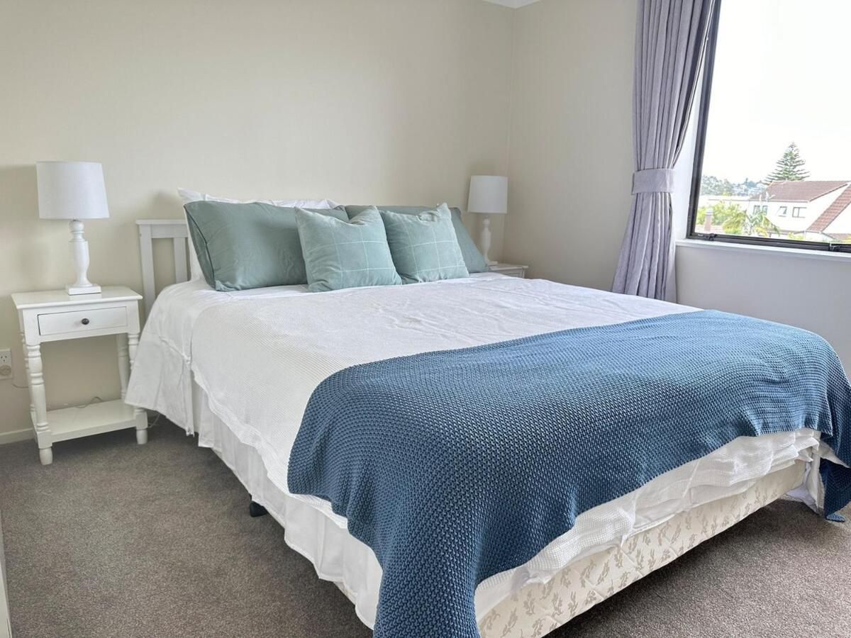 A Away From - Bucklands Luxury 3-bedroom Garden * Auckland