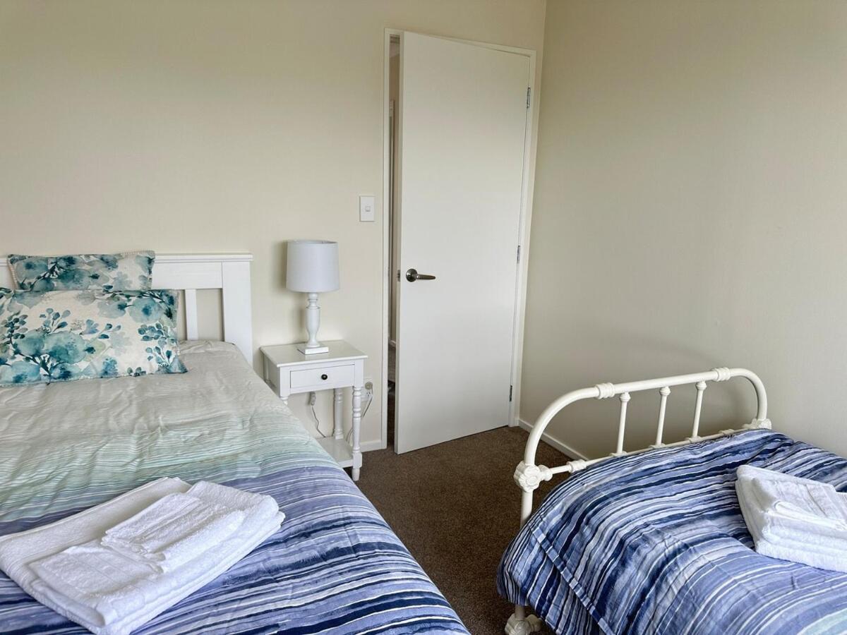 A Away From - Bucklands Luxury 3-bedroom Garden