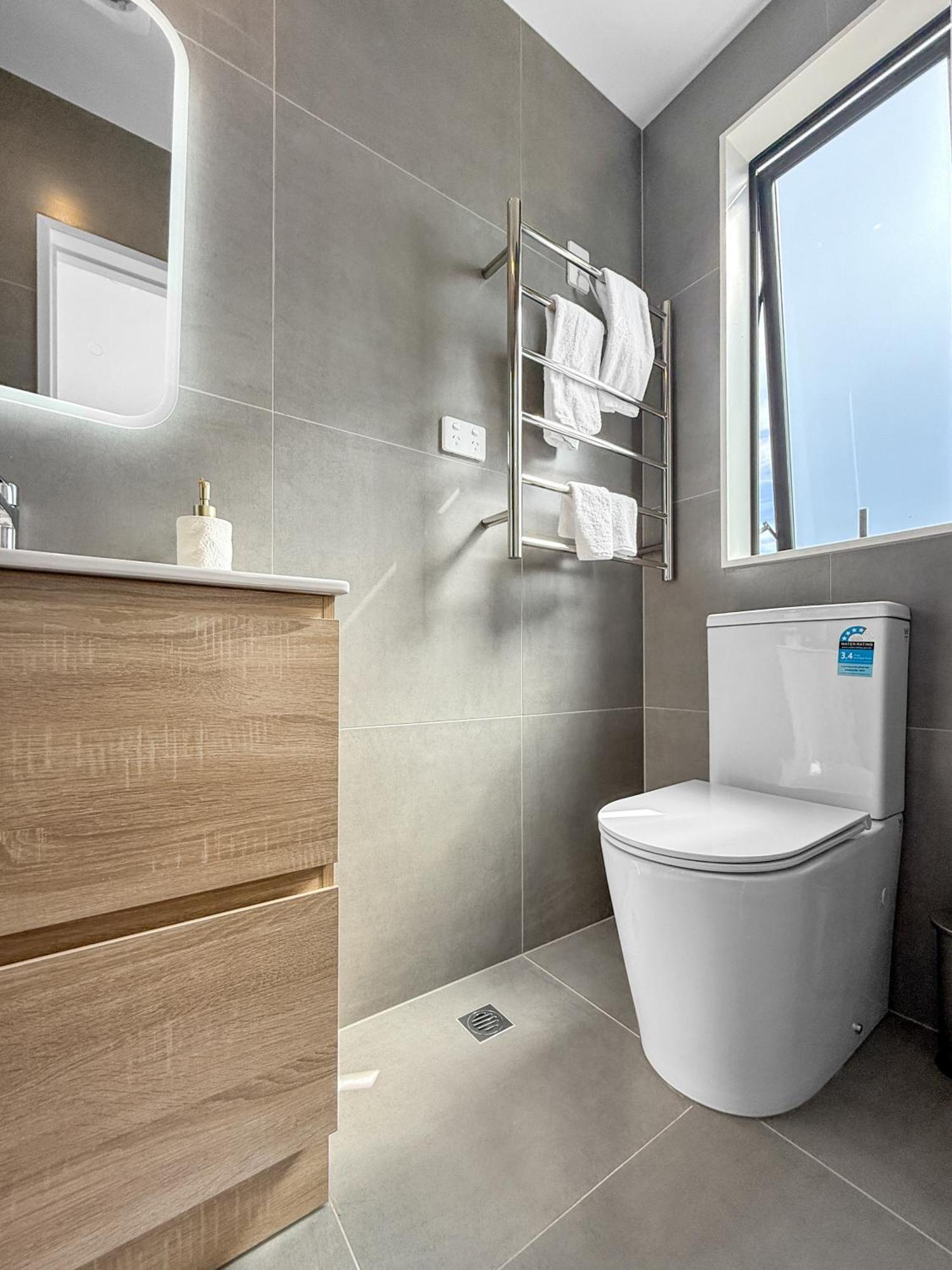 Burswood Bliss L Serene 3bed Townhouse L Brand New Apartment Auckland
