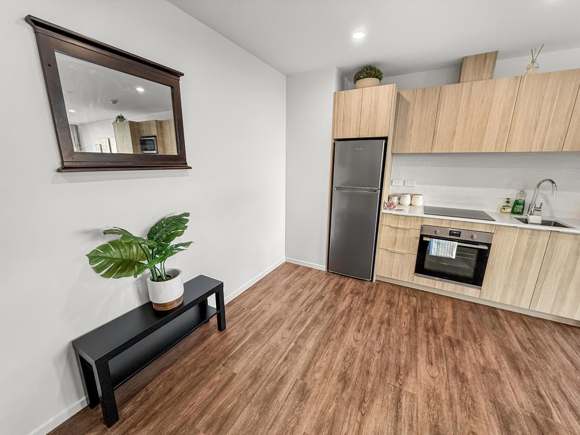 Enticing Ellerslie L New 1-bed L Stunning Views Apartment *