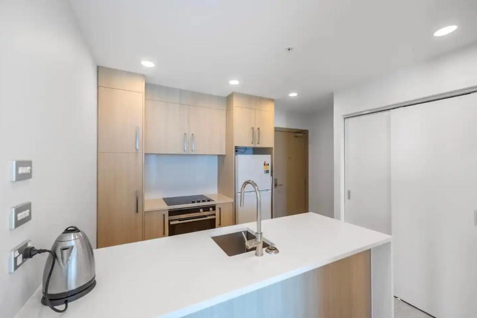 Fabulous Skytower View 2 Bedroom 2 Bathroom