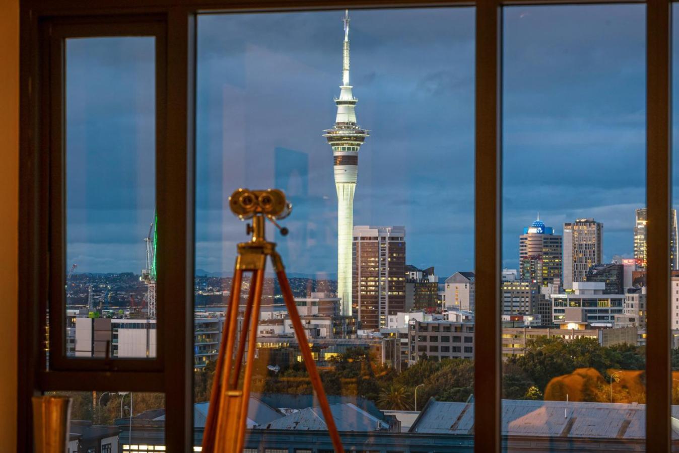 Apartment Spacious Luxe 2bd With Harbour Views And Parking