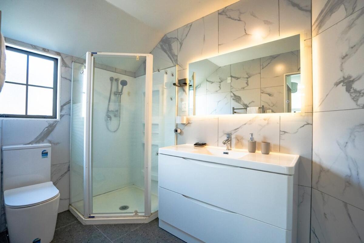 Sky Stars Serene Haven At Mt Eden Villa
