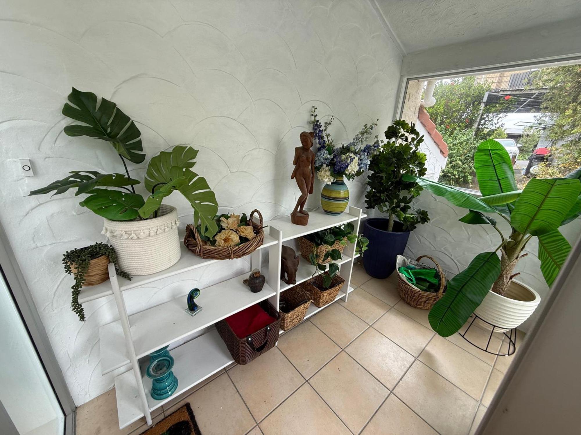 Waiake Apartment