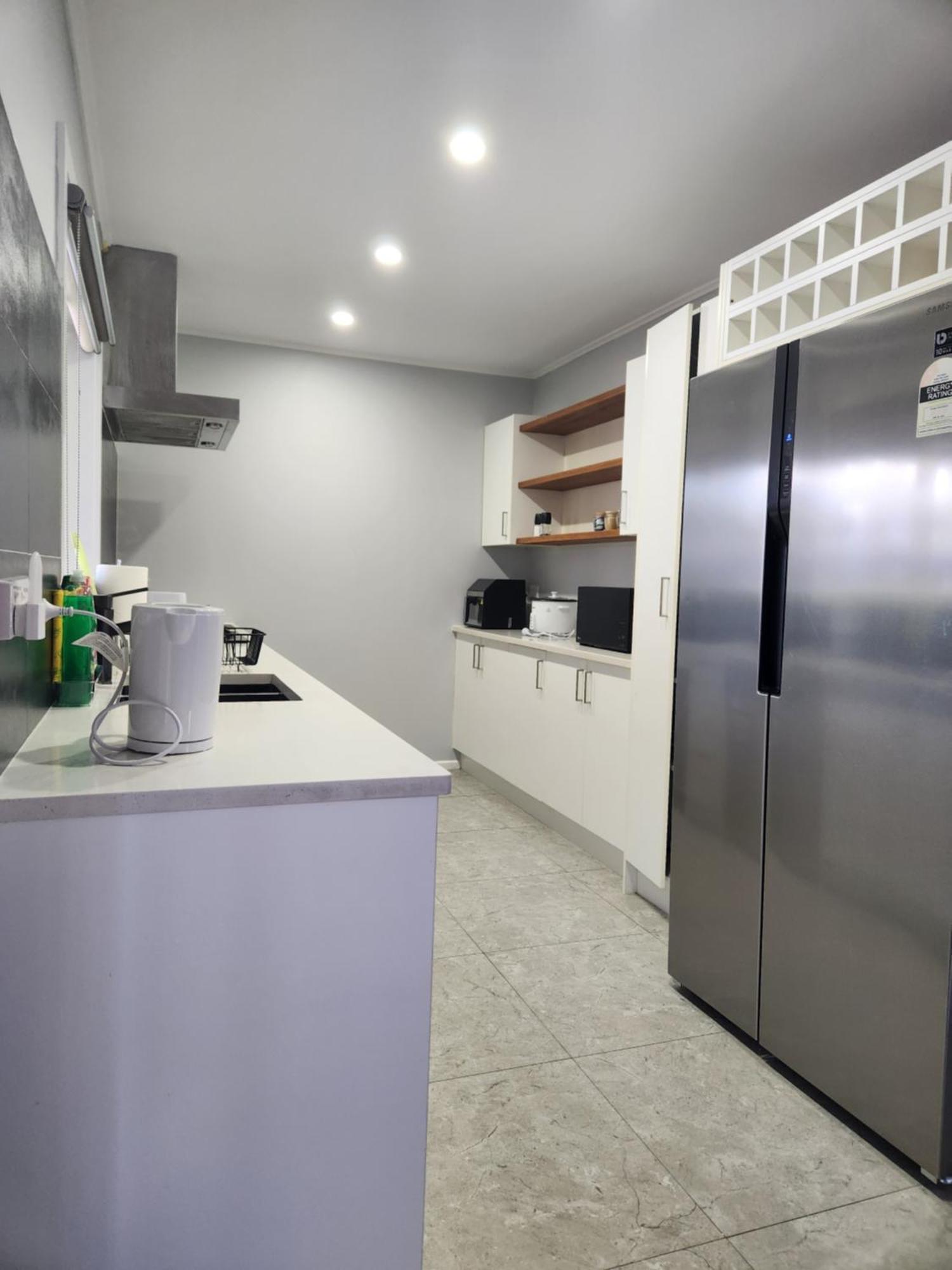 Experience Comfort In Our 3-bedroom Family * Auckland