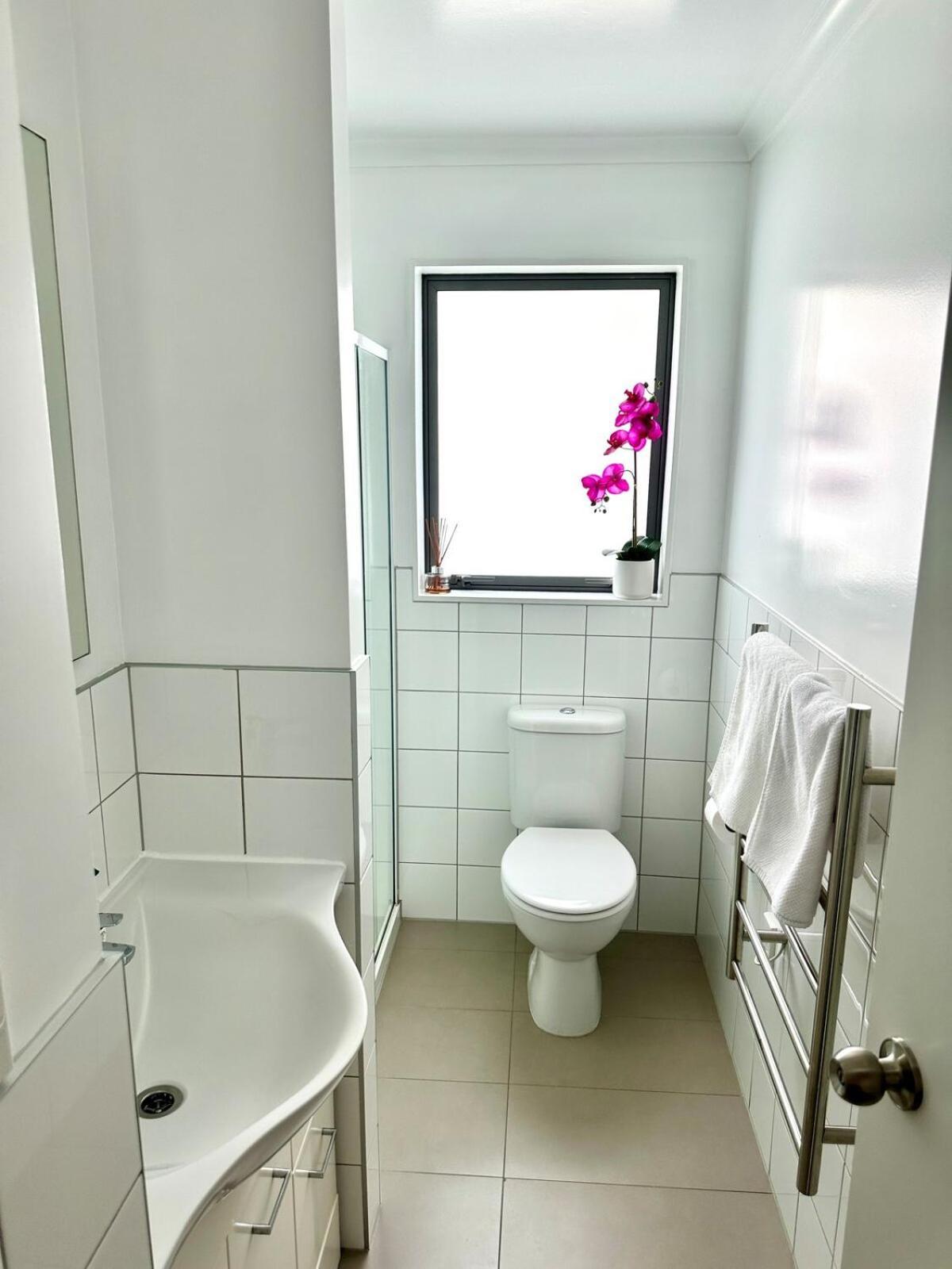 Villa Cozy 2br - 15min From Airport *
