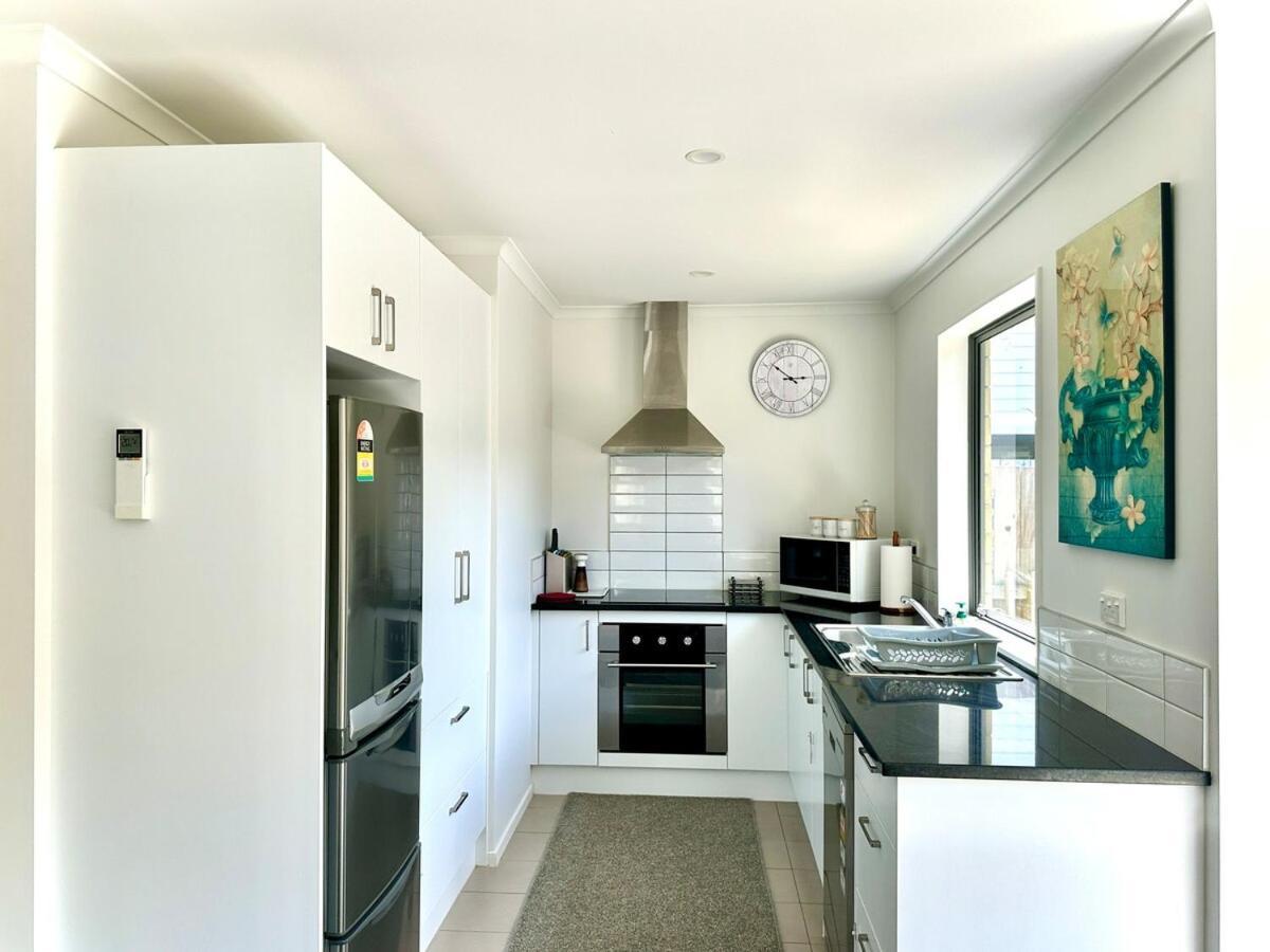 Cozy 2br - 15min From Airport