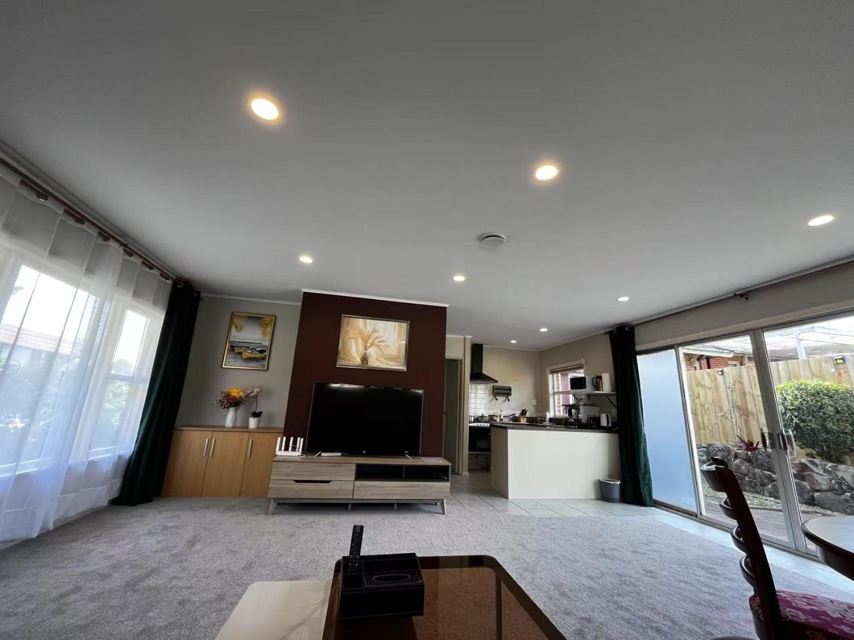 Holiday home Serene Close To Everything *