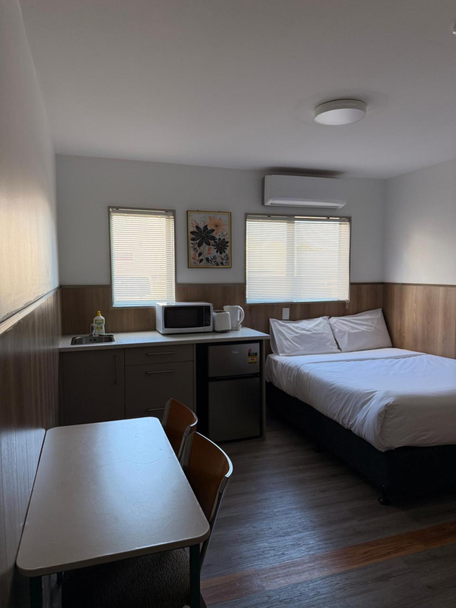 Conway Manukau Lodge Auckland
