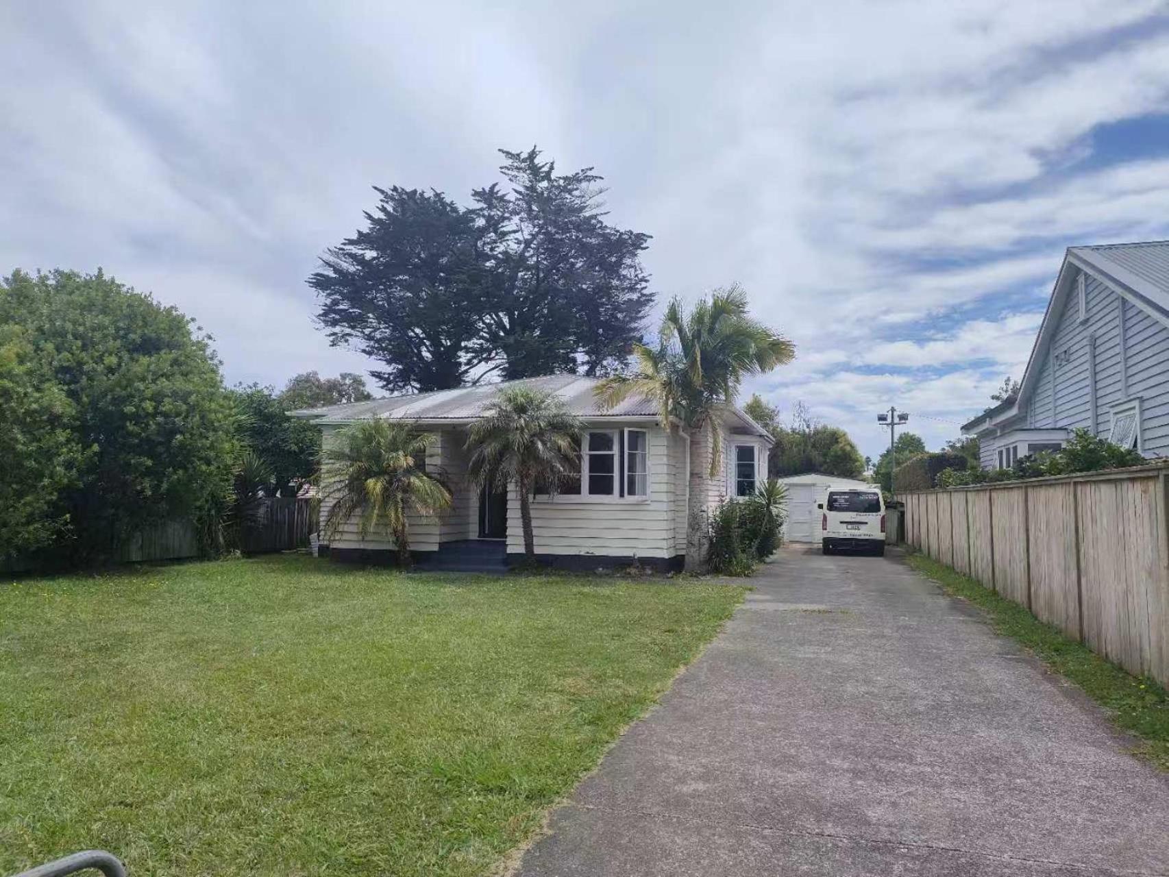 3 Bedroom Serviced House *