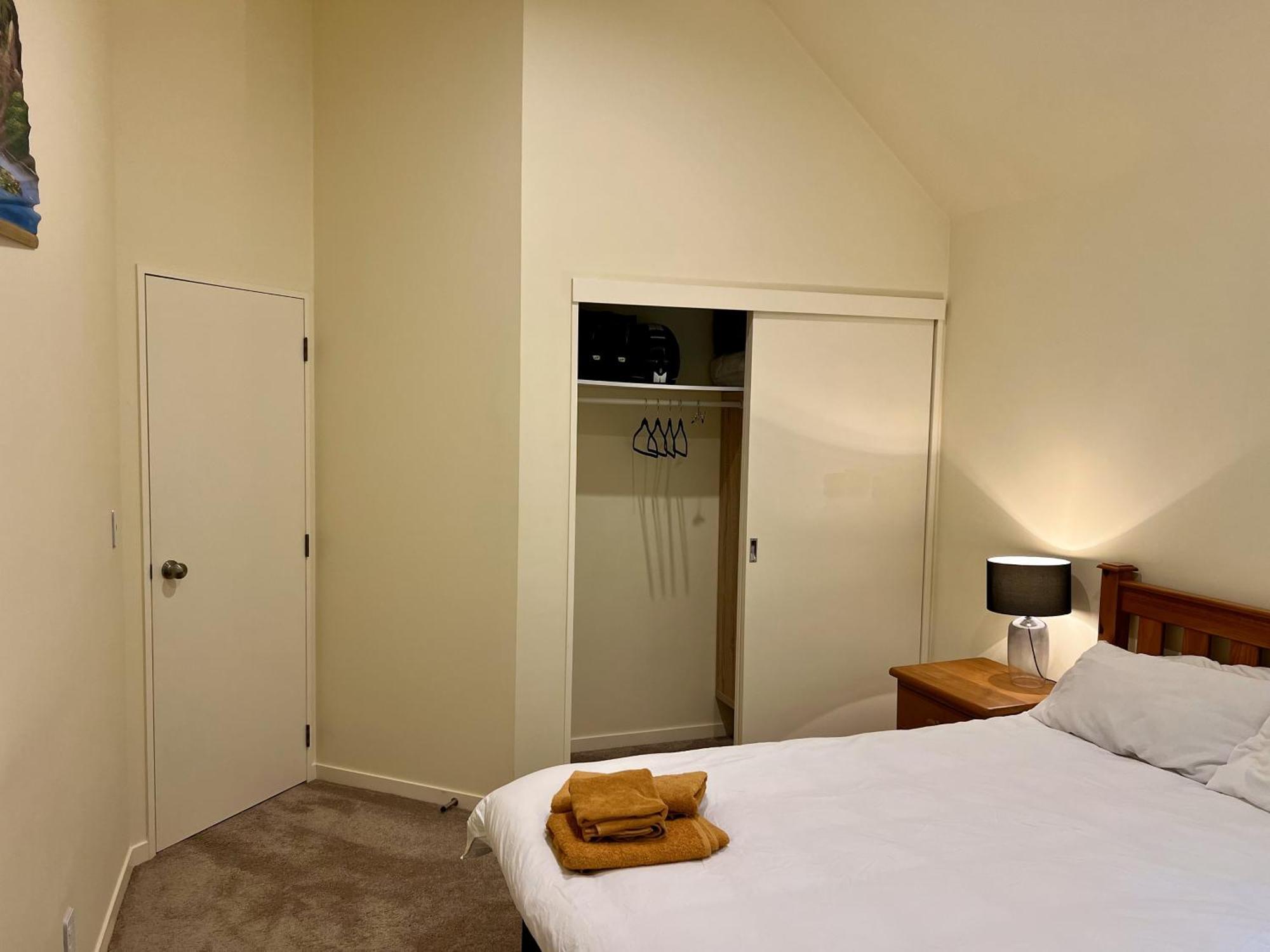 2 Bedrooms In Urban Sanctuary *