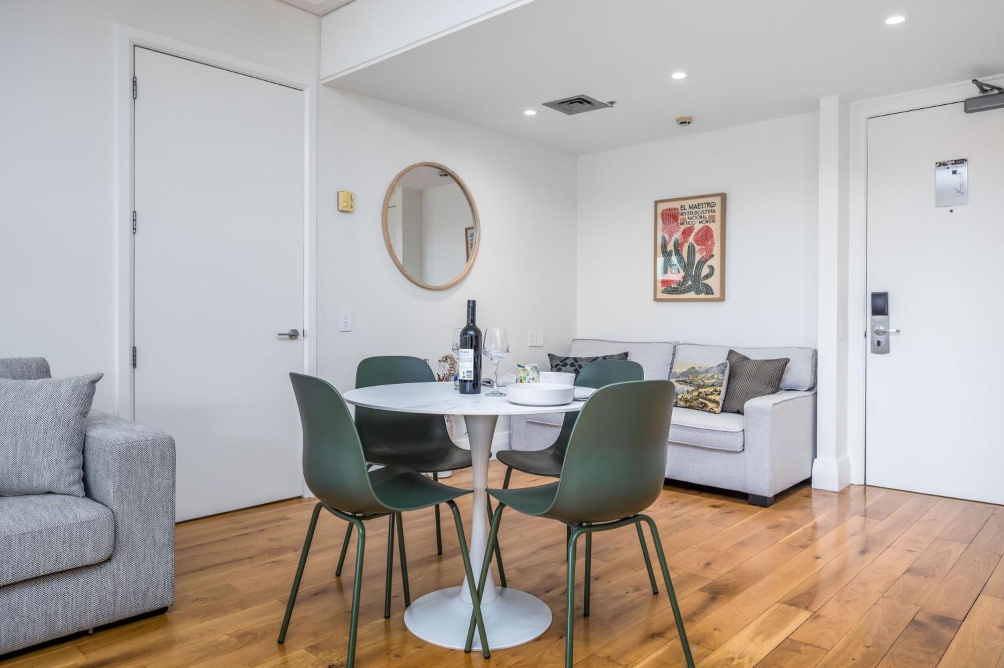 Apartment Stunning Viaduct With Harbour Views *