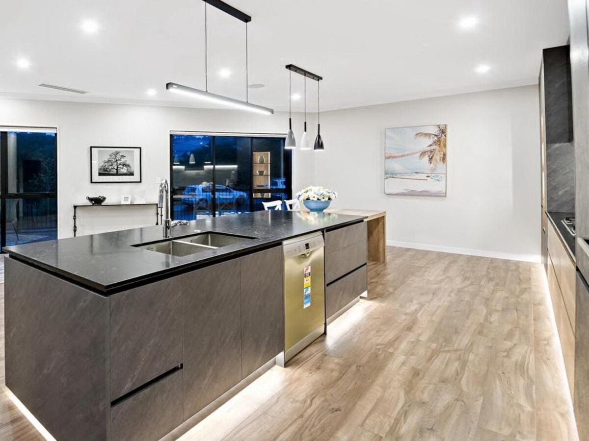 Holiday home Super-large House 7 Ensuites