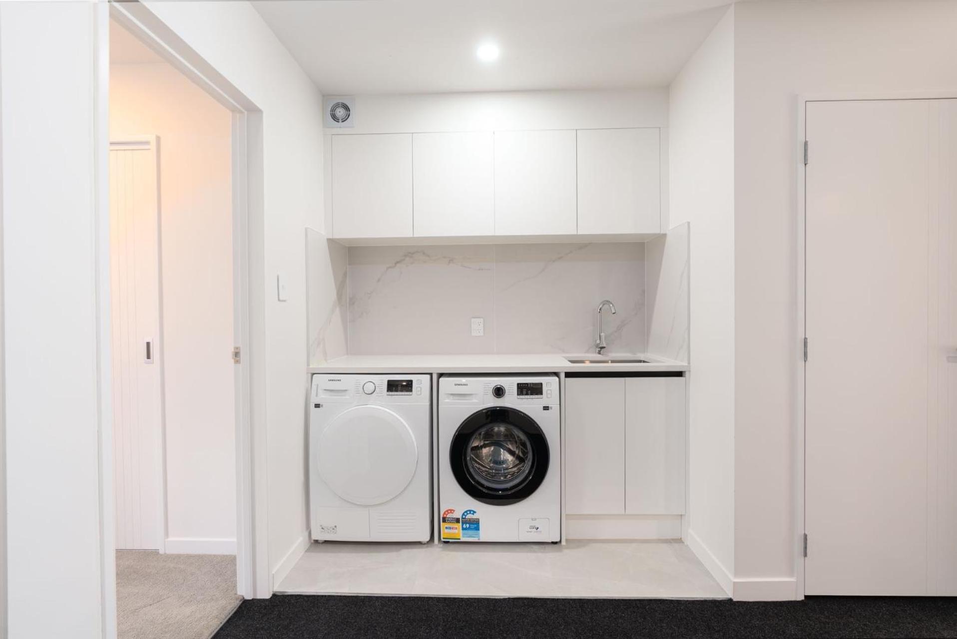 Perfect House 4 Beds In Greenlane Holiday home