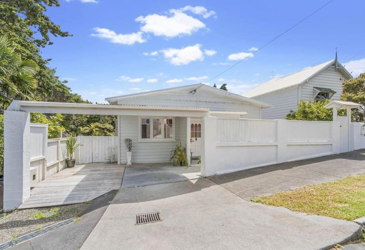 Auckland Bungalow Apartment * Auckland