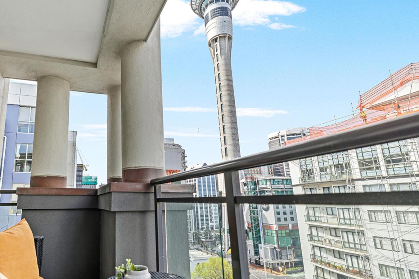 Heart Of The - By Sky Tower - Free Parking! *